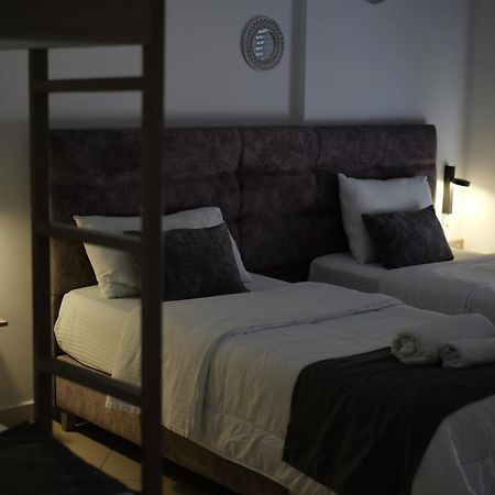Hotel Abedini Sarandë 외부 사진