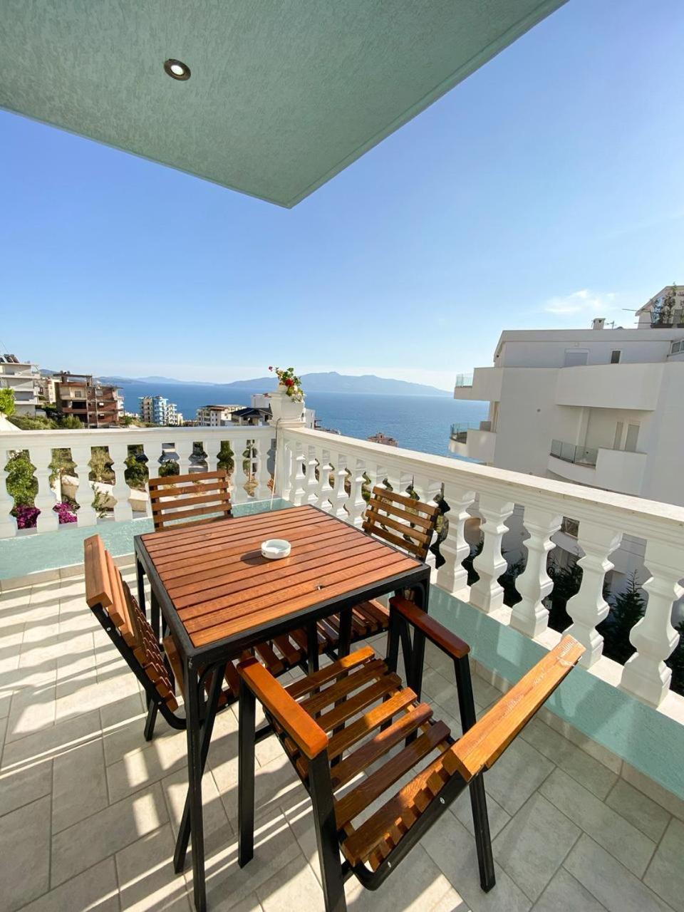 Hotel Abedini Sarandë 외부 사진
