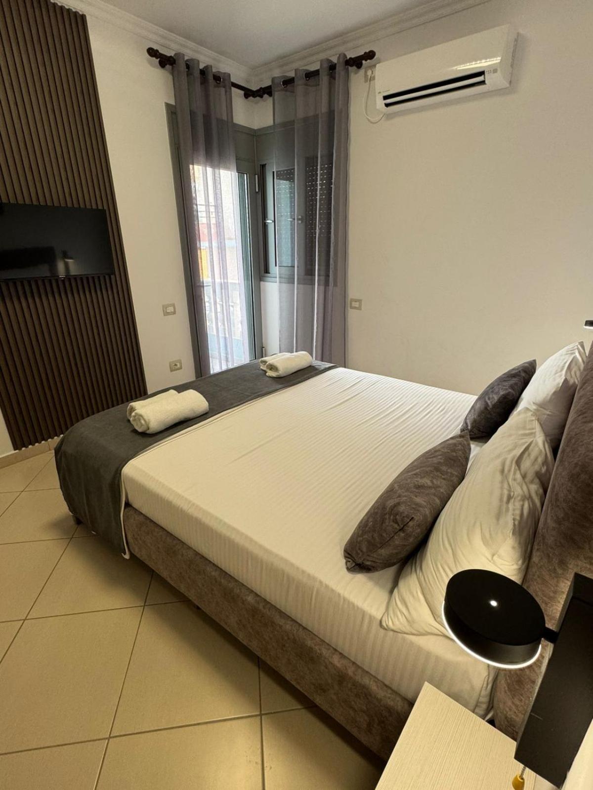 Hotel Abedini Sarandë 외부 사진