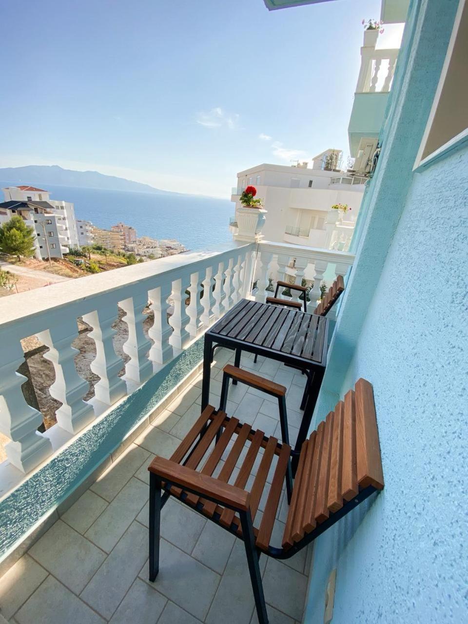 Hotel Abedini Sarandë 외부 사진