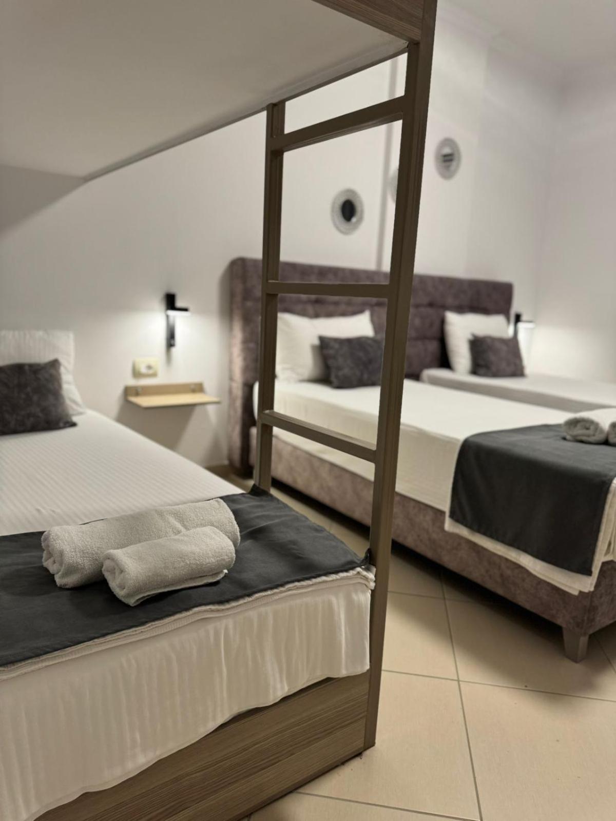Hotel Abedini Sarandë 외부 사진