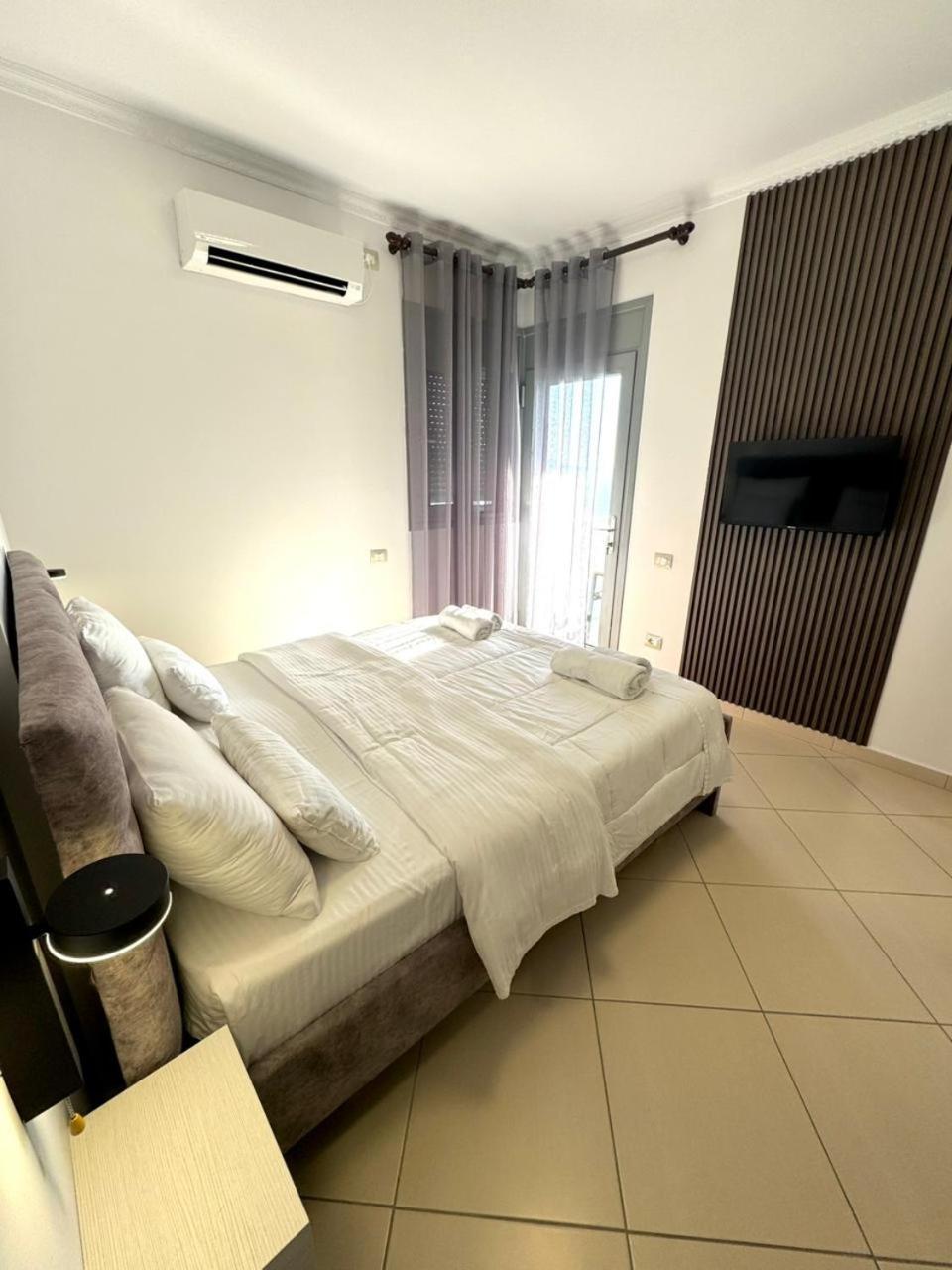 Hotel Abedini Sarandë 외부 사진