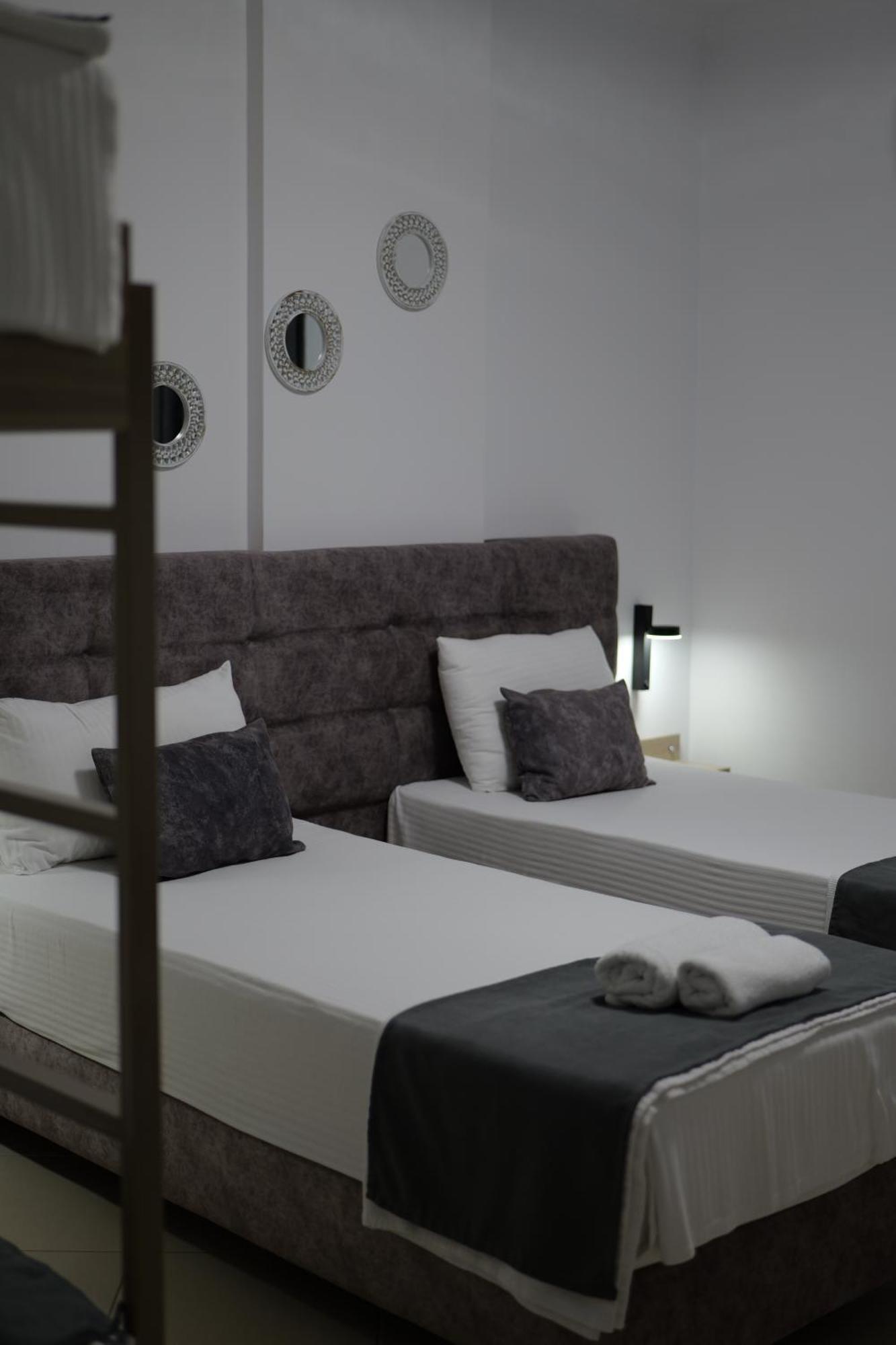 Hotel Abedini Sarandë 외부 사진
