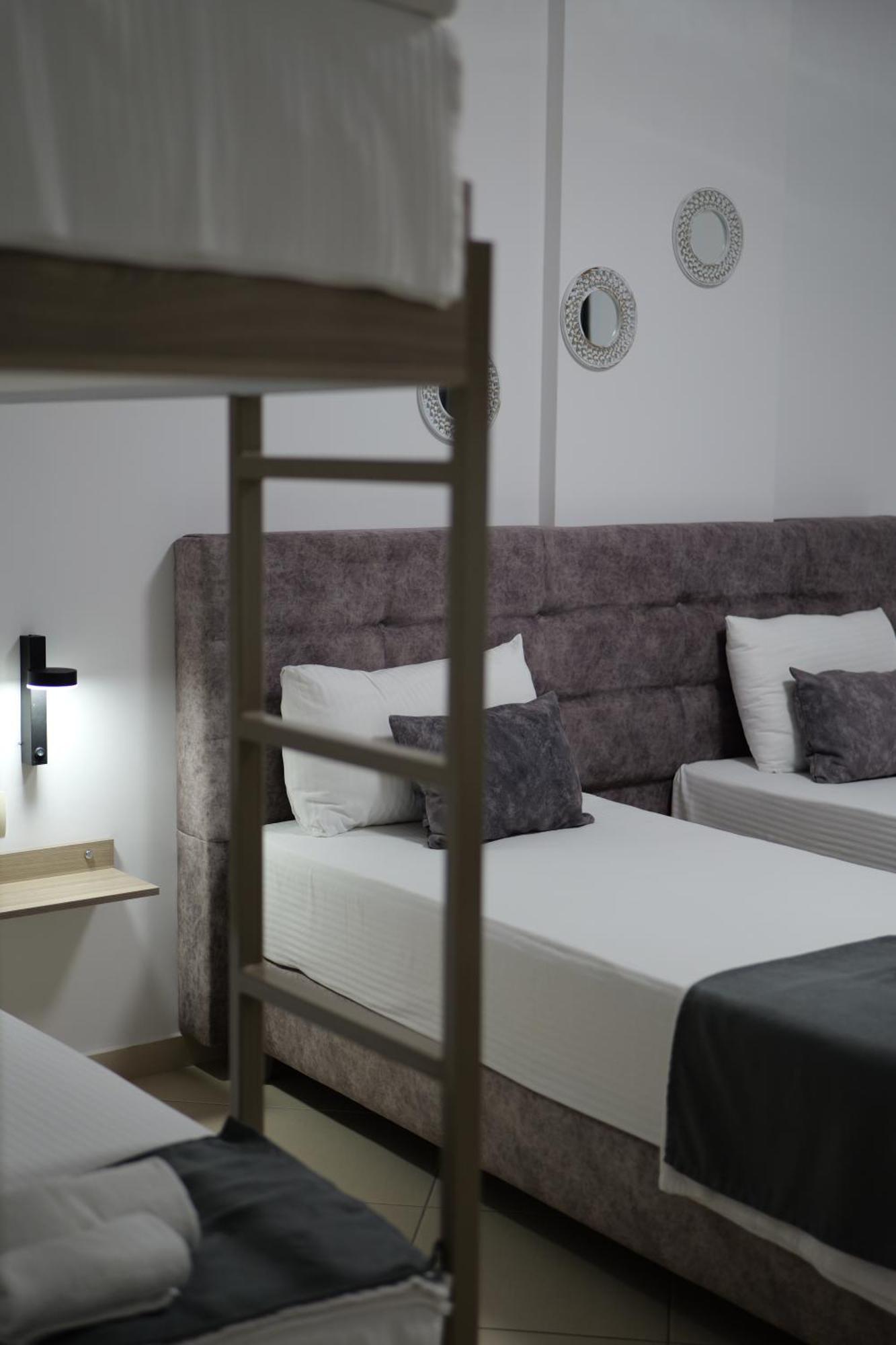 Hotel Abedini Sarandë 외부 사진