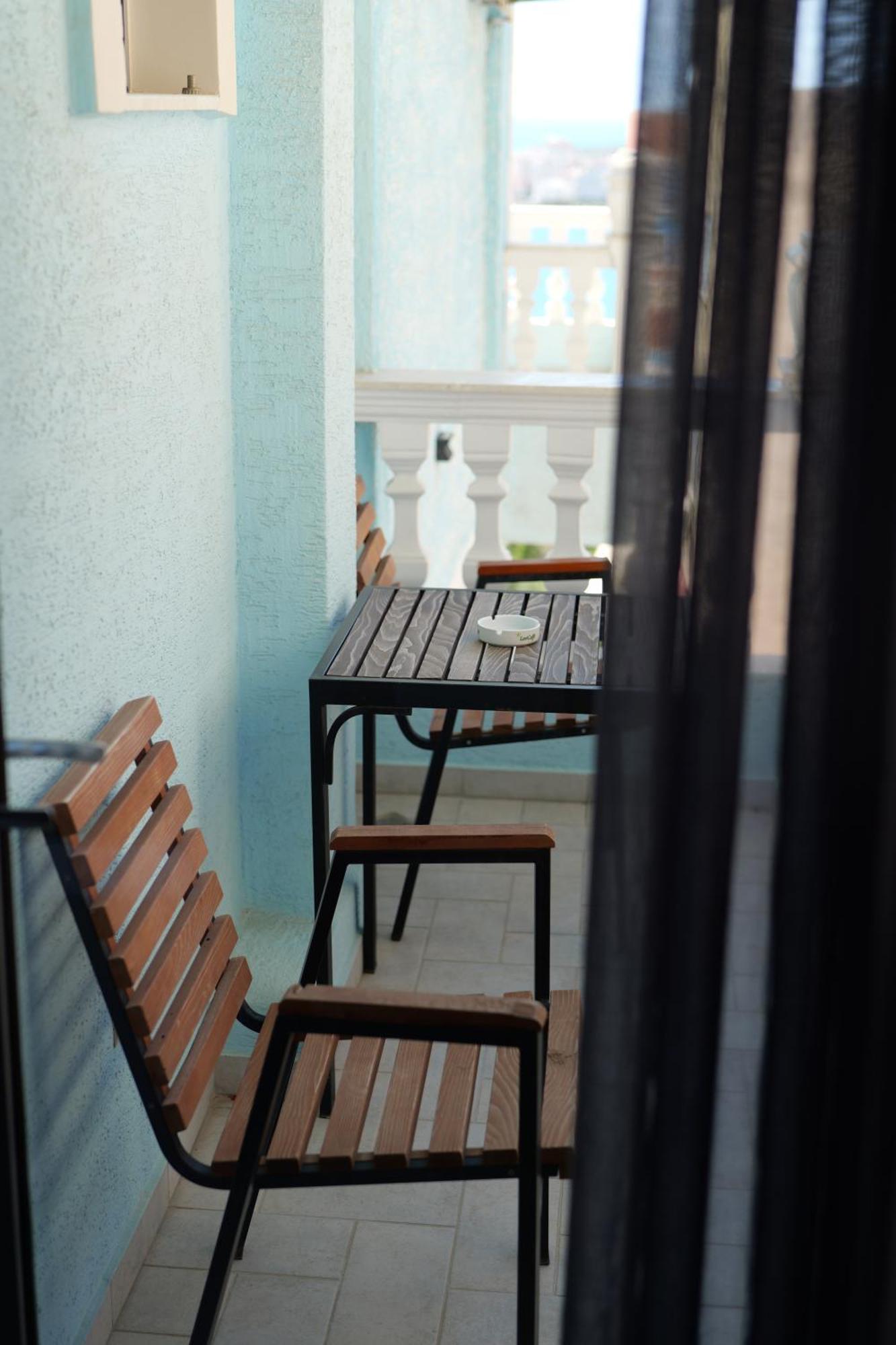 Hotel Abedini Sarandë 외부 사진