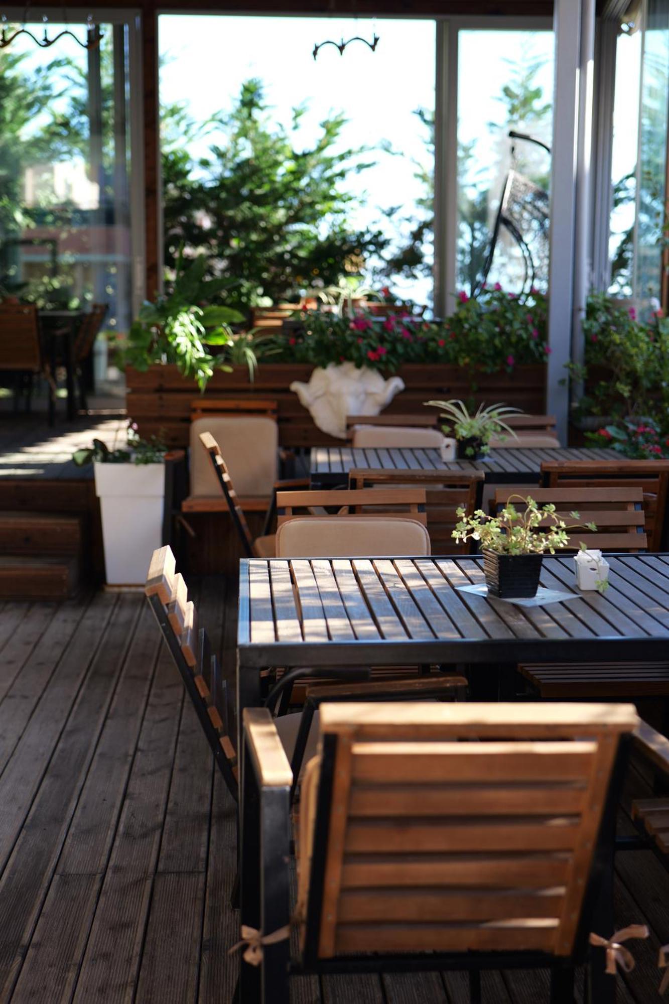 Hotel Abedini Sarandë 외부 사진