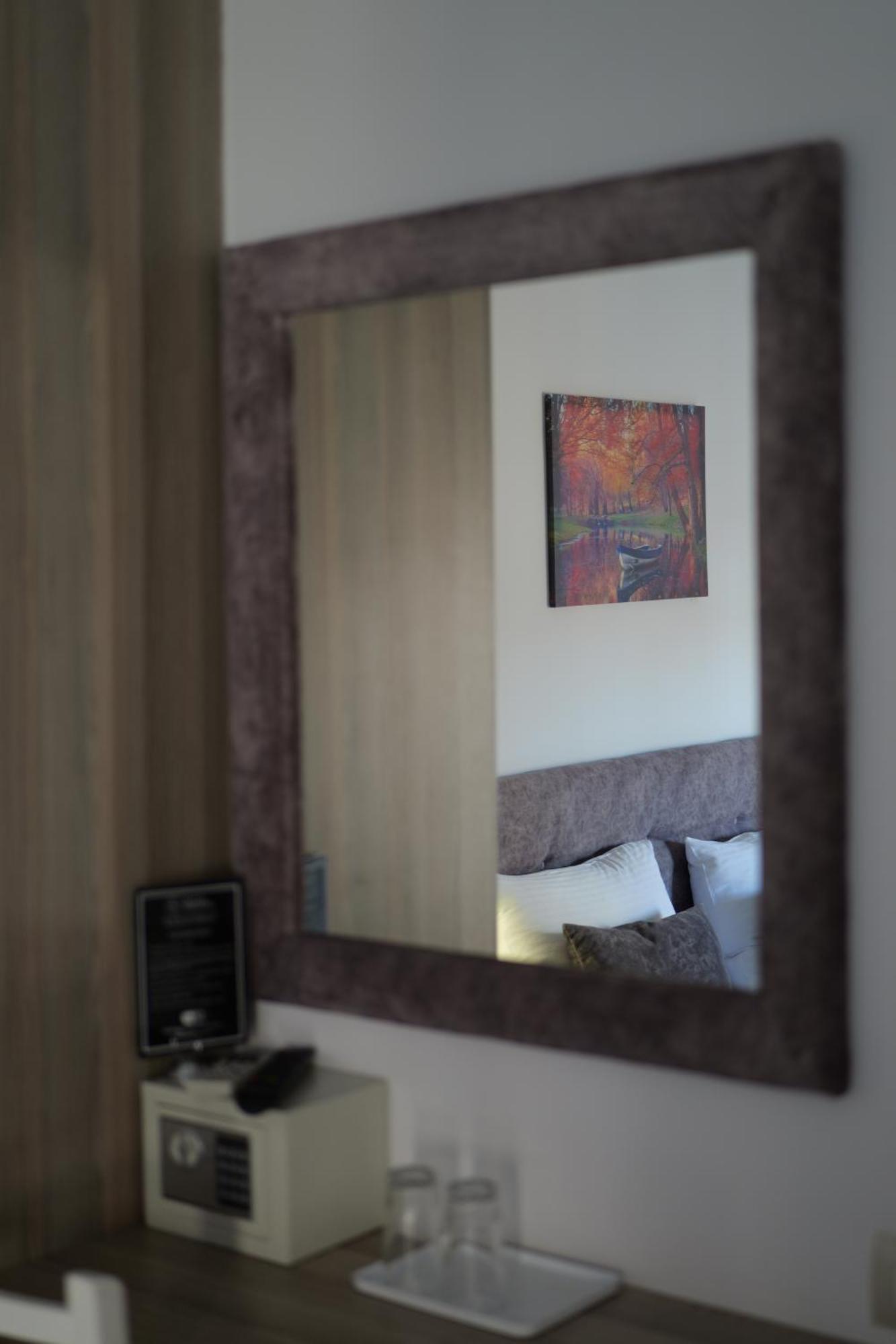 Hotel Abedini Sarandë 외부 사진